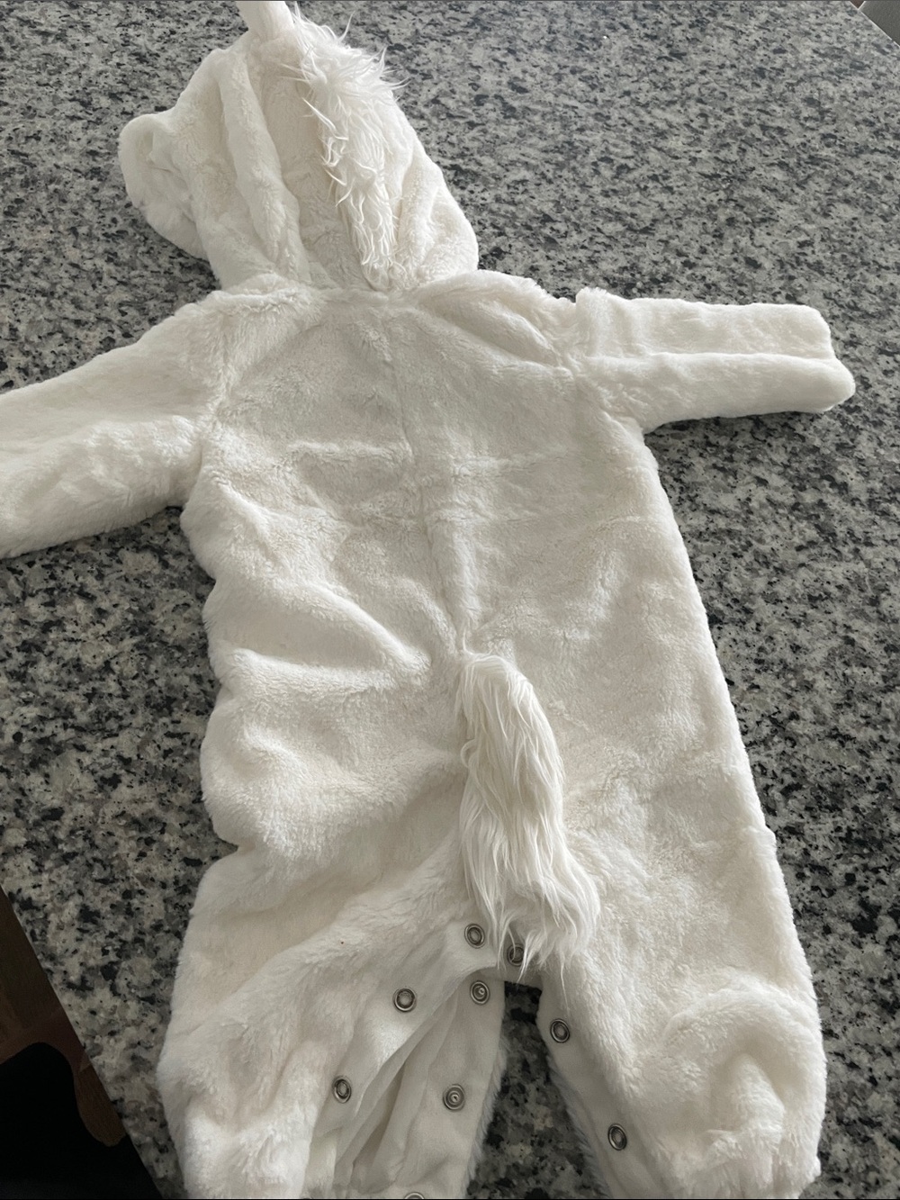 Pottery Barn Kids Cream Plush Unicorn Hooded Costume - Picture 4 of 4